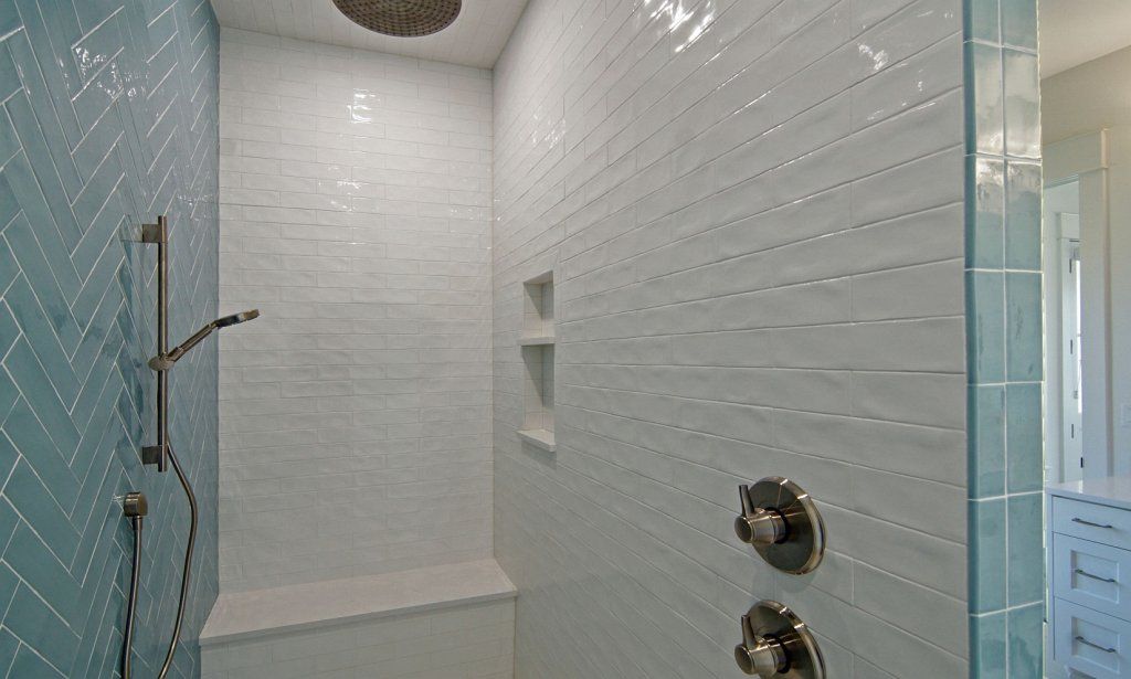 Walk-in shower, turquoise and white tile