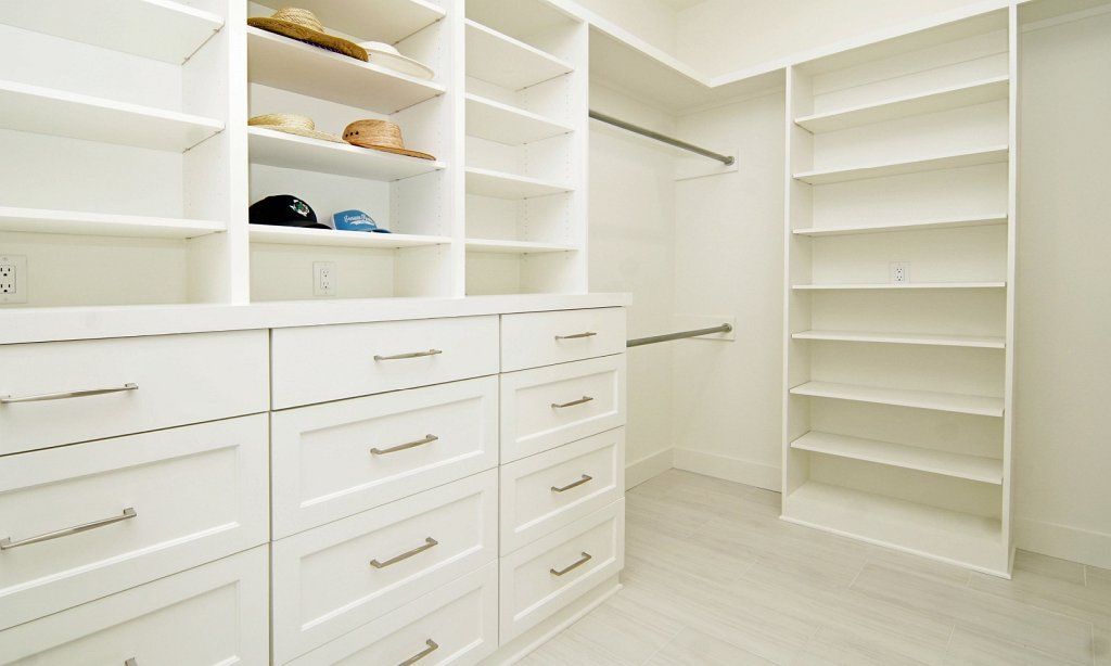 Walk-in closet